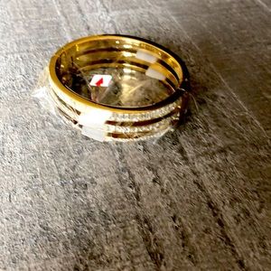 Henri bendel bracelet